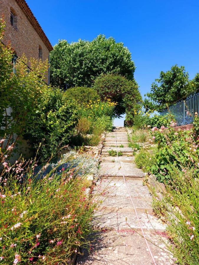 Logement D'Exception Pres Du Colorado Provencal Dans Une Residence Au Calme Avec Piscine Offrant Une Vue Imprenable Sur Le Luberon Depuis Sa Terrasse Viens 외부 사진