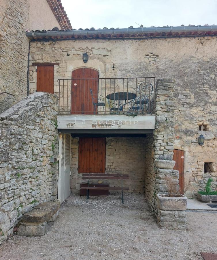 Logement D'Exception Pres Du Colorado Provencal Dans Une Residence Au Calme Avec Piscine Offrant Une Vue Imprenable Sur Le Luberon Depuis Sa Terrasse Viens 외부 사진